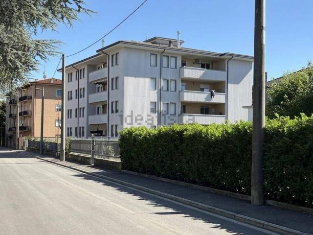 Appartamento in vendita a Cornate D'adda, Lombardia