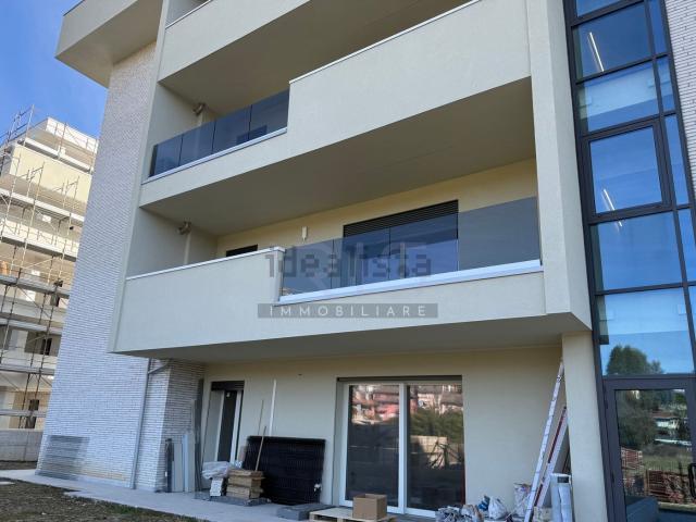 Appartamento in vendita a Cesano Maderno, Lombardia