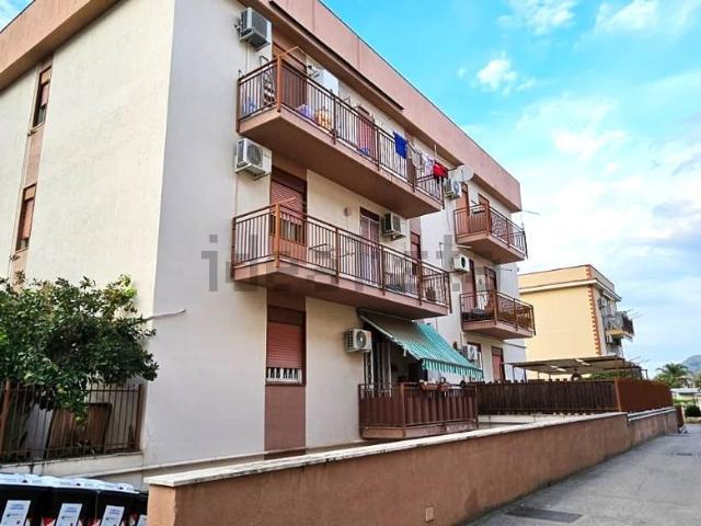 Appartamento in vendita a VI Circoscrizione, Palermo