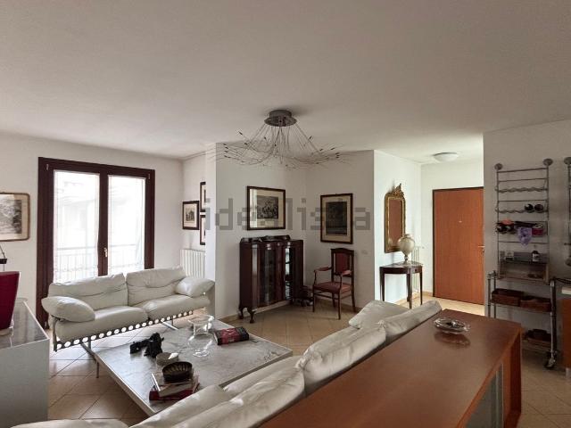 Appartamento in vendita a Antegnate, Bergamo