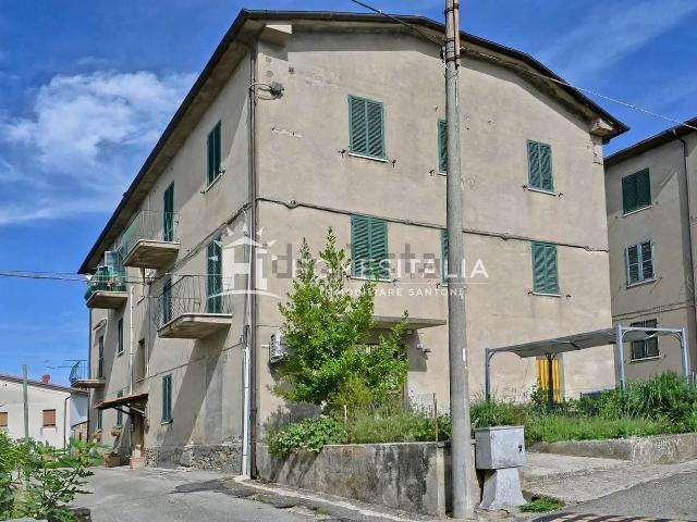 Appartamento in vendita a Baschi, Terni