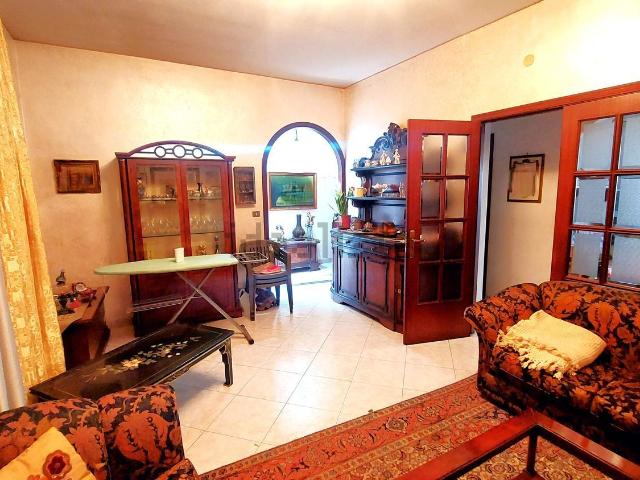 Appartamento in vendita a Riposto, Catania