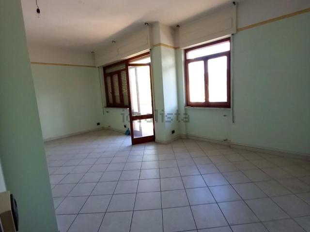 Appartamento in vendita a Dogana, Luni