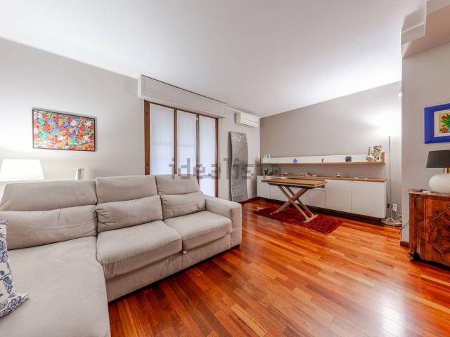 Appartamento in vendita a Cernusco Sul Naviglio, Lombardia