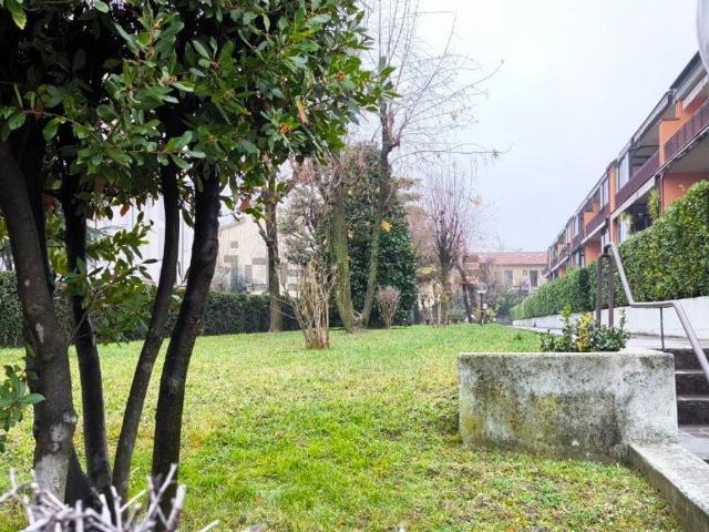Appartamento in vendita a Rivoltella del Garda, Desenzano Del Garda