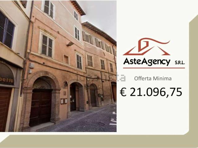 Appartamento in vendita a Centro, Marche
