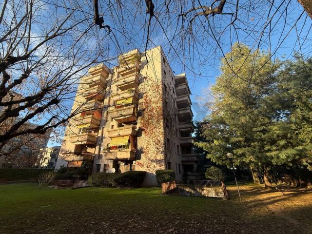 Appartamento in vendita a Sant'Albino, Monza