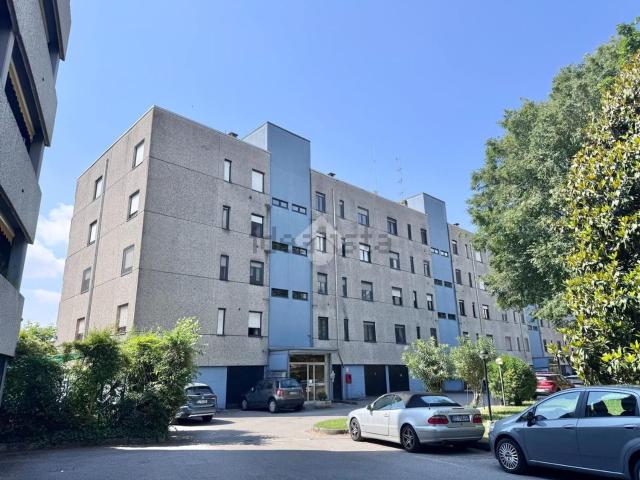 Appartamento in vendita a Binasco, Milano