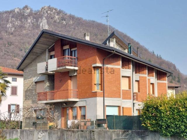 Appartamento in vendita a Fiorine, Clusone