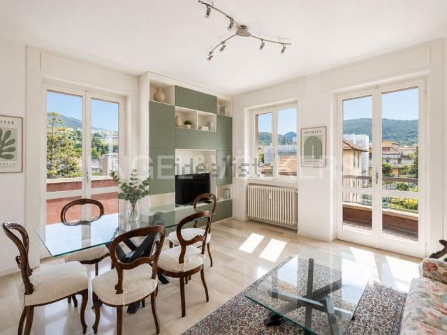 Appartamento in vendita a Comunità Montana Valli del Verbano, Luino