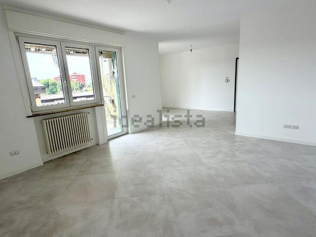 Appartamento in vendita a Quartiere Neruda, Trezzano Sul Naviglio