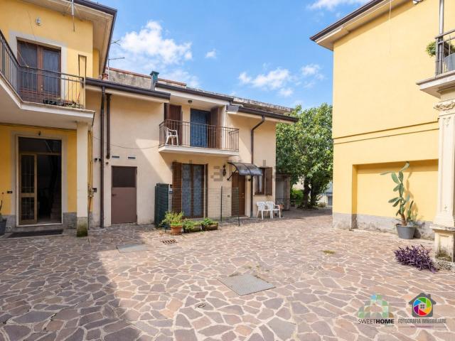 Appartamento in vendita a Cabiate, Como