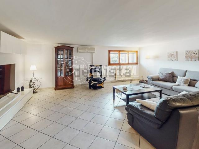 Appartamento in vendita a Unione dei comuni del Sorbara, Castelfranco Emilia