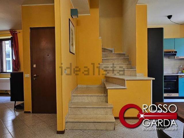 Attico in vendita a Desenzano Del Garda, Lombardia