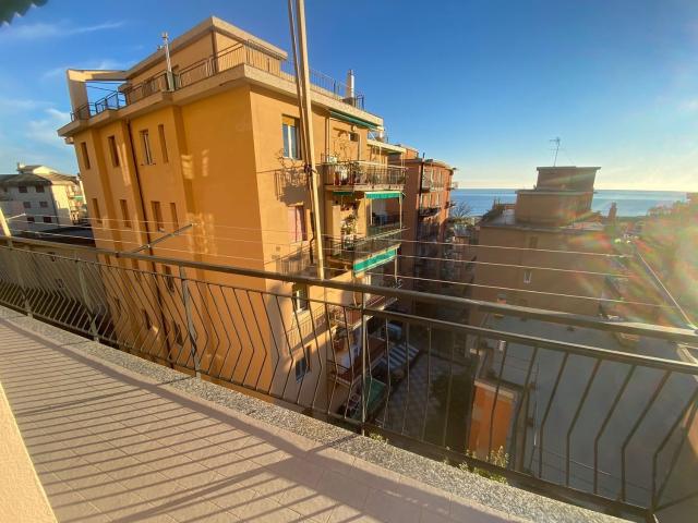 Appartamento in vendita a Cogoleto, Liguria