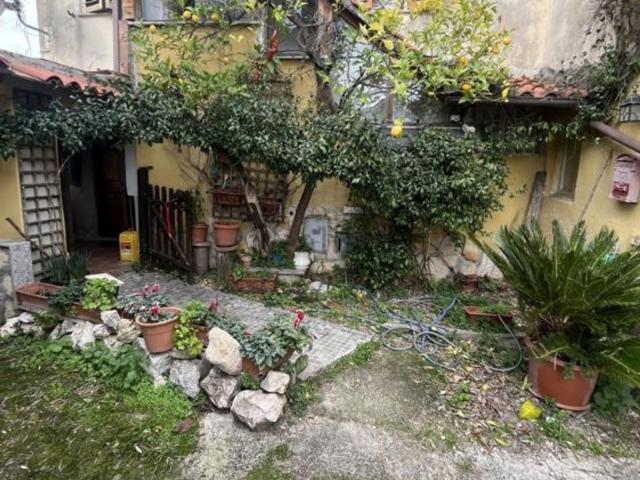 Appartamento in vendita a Fara Sabina, Lazio