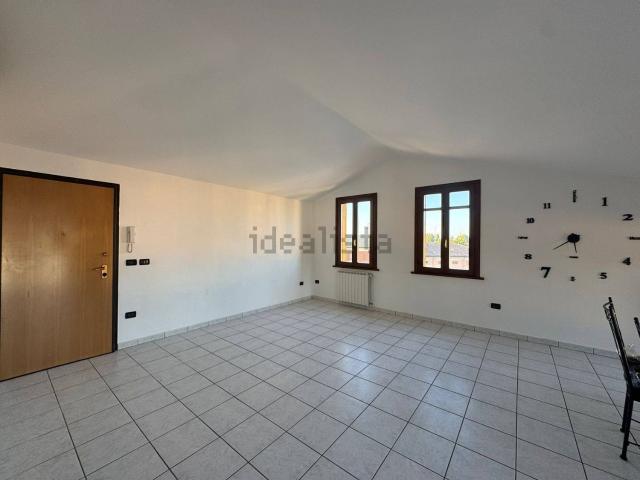 Appartamento in vendita a Moglia, Lombardia