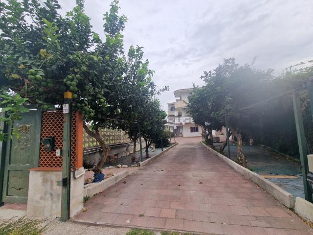 Appartamento in vendita a Nuova Colmata, Pozzuoli