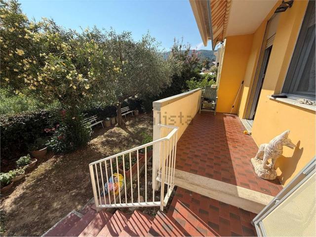 Appartamento in vendita a Spotorno, Liguria