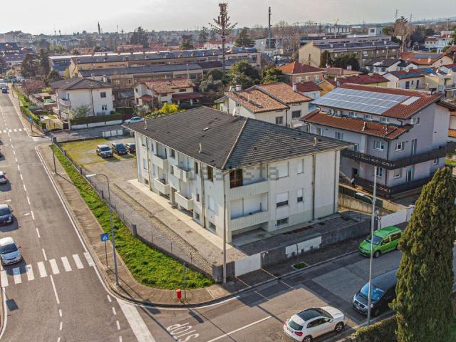 Appartamento in vendita a Cormôr Basso, Reana Del Roiale