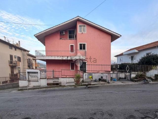 Appartamento in vendita a Calabria, Cosenza