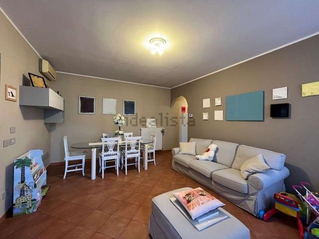 Appartamento in vendita a Gambolò, Lombardia