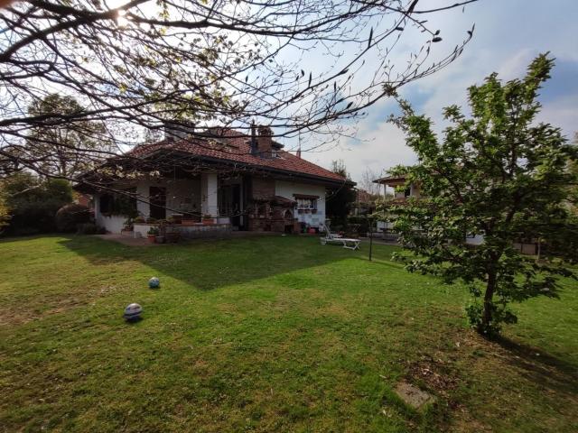 Attico in vendita a Villa Romanò, Inverigo