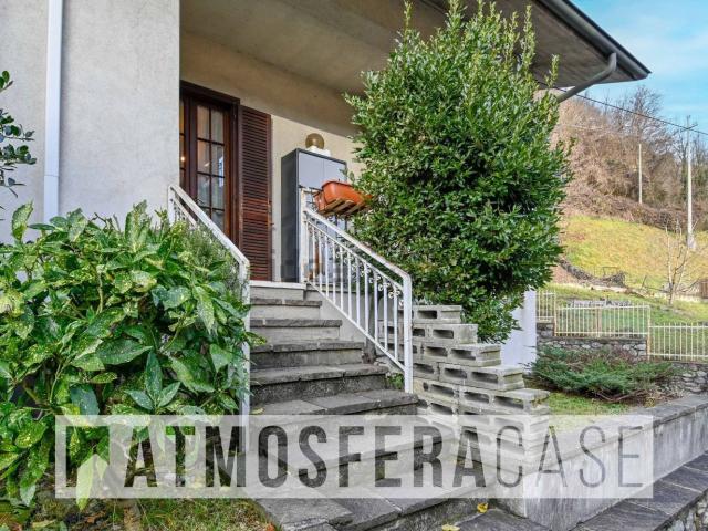 Appartamento in vendita a Comunità Montana della Valle Brembana, Zogno