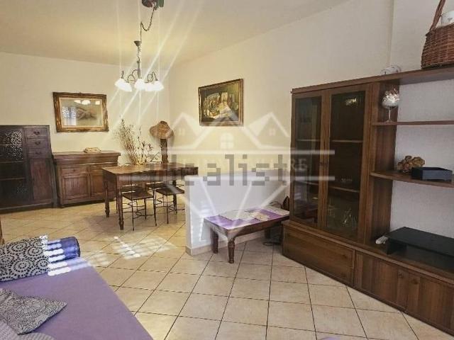 Appartamento in vendita a Carrara, Toscana
