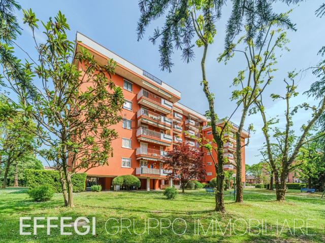 Appartamento in vendita a Cernusco Sul Naviglio, Lombardia