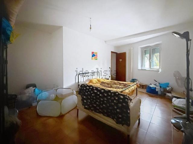 Appartamento in vendita a Collesalvetti, Toscana