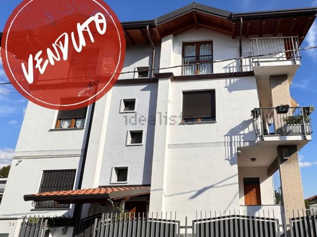 Appartamento in vendita a Seveso, Baruccana