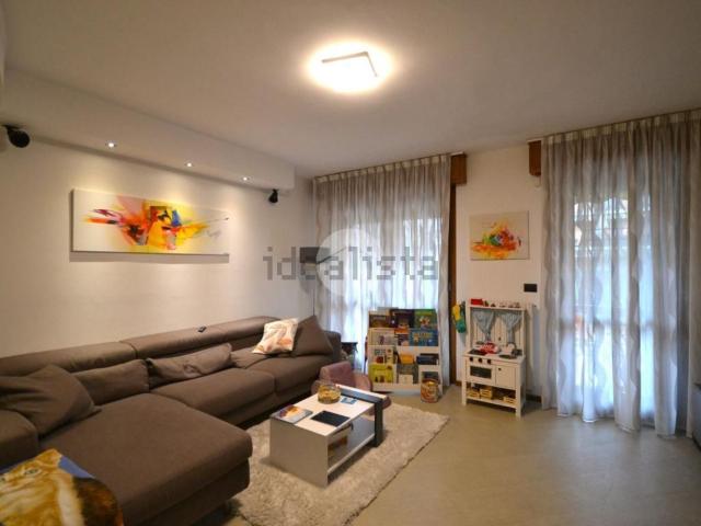 Appartamento in vendita a Sedriano, Lombardia