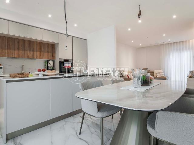 Appartamento in vendita a Caserme, Como