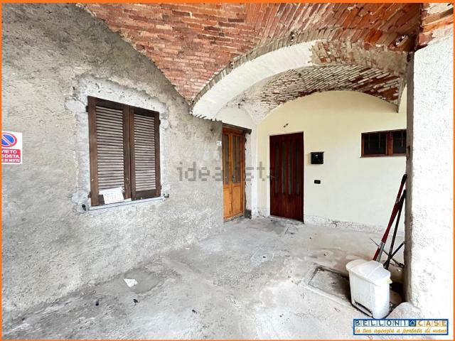 Appartamento in vendita a Castronno, Lombardia