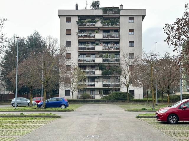 Appartamento in vendita a Molino Ortolina, Pioltello