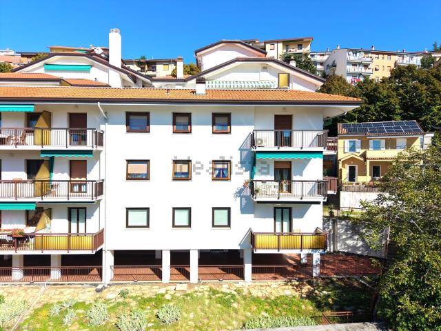 Appartamento in vendita a Rozzol / Rocol, Trieste