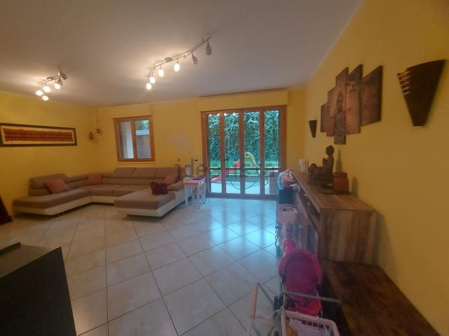 Appartamento in vendita a Medesano, Felegara