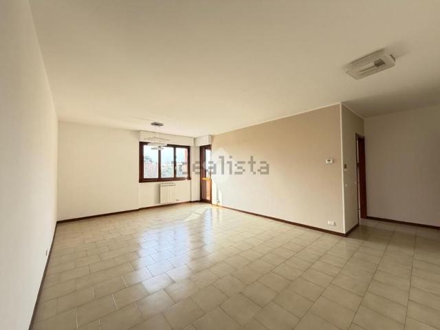 Appartamento in vendita a Sant'Ambrogio, Seregno