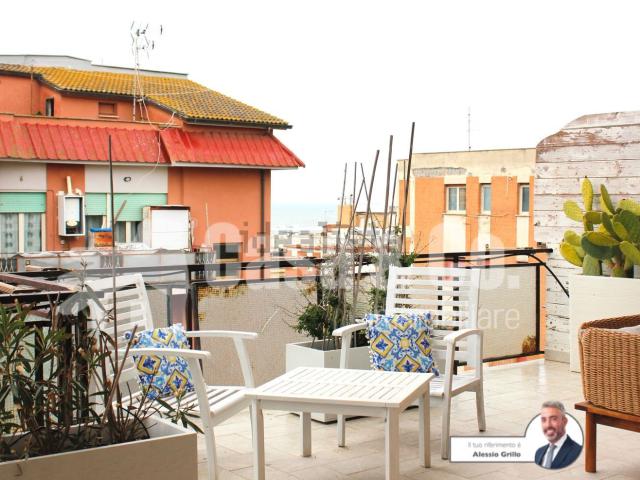 Attico in vendita a Torvajanica, Roma Capitale