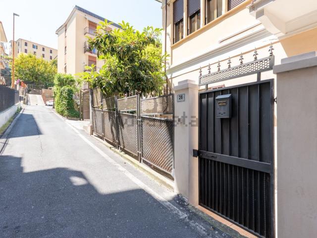 Appartamento in vendita a Borgo Marina, Imperia