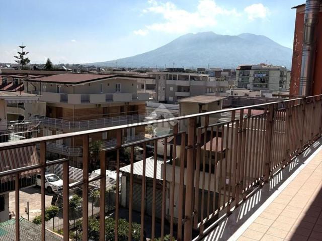 Appartamento in vendita a Volla, Campania