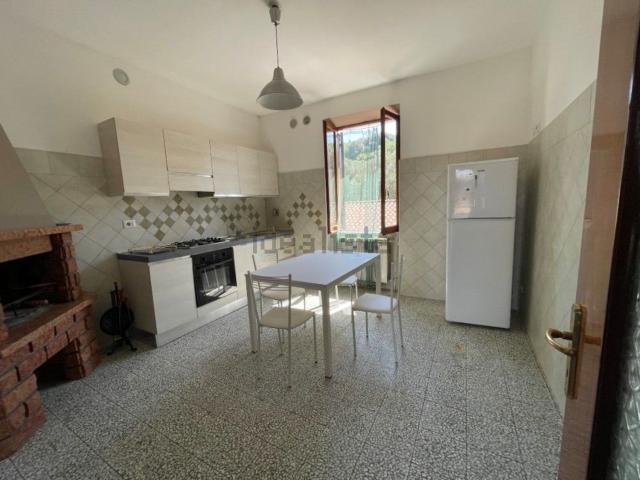 Appartamento in vendita a Capodimonte, Lazio