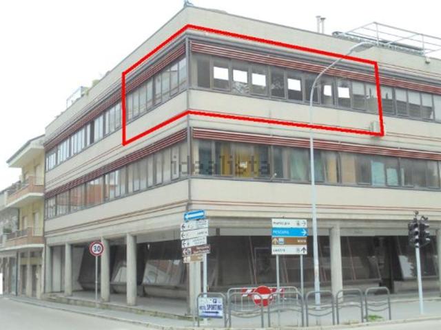 Appartamento in vendita a Unione dei Comuni della Val Vibrata, Alba Adriatica