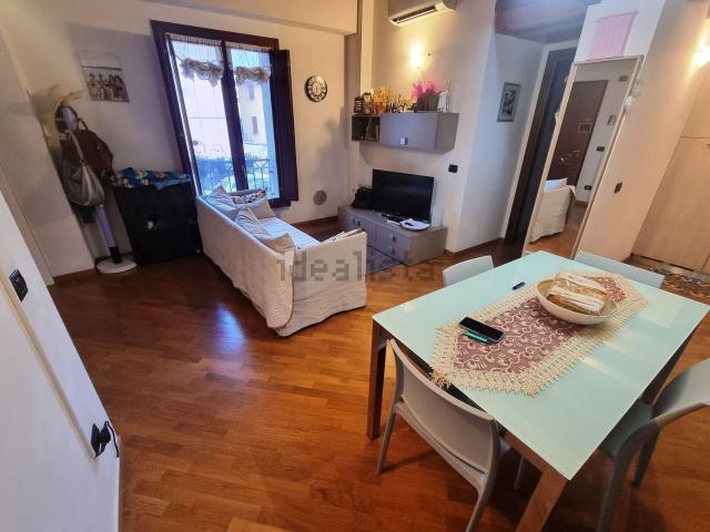 Appartamento in vendita a Padenghe Sul Garda, Lombardia