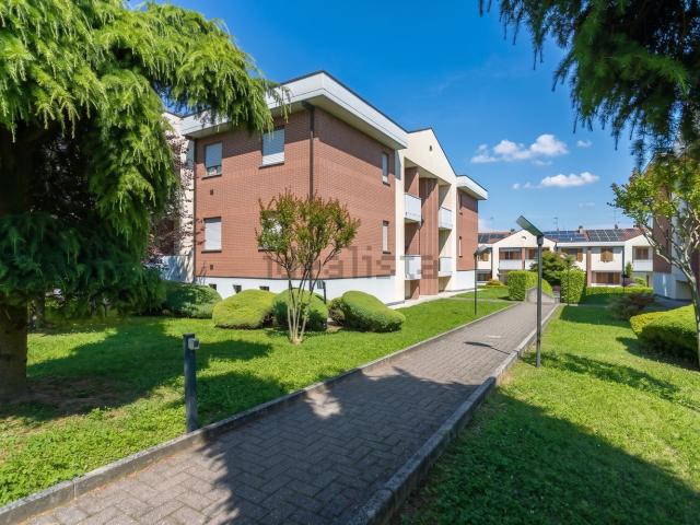 Appartamento in vendita a Ronco Briantino, Lombardia