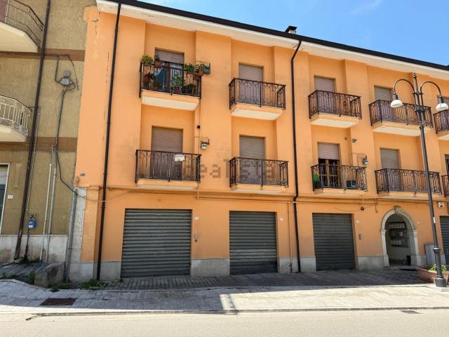 Appartamento in vendita a Montemarano, Campania