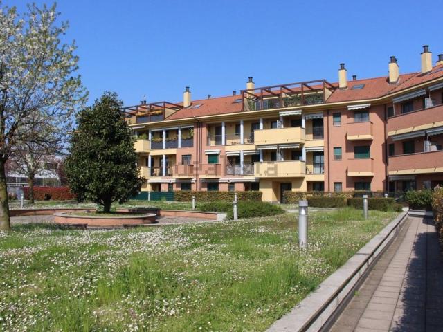 Appartamento in vendita a Lucernate, Rho