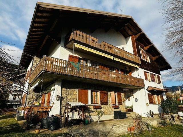 Appartamento in vendita a Castione Della Presolana, Lombardia