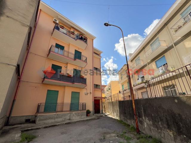 Appartamento in vendita a Barcellona Pozzo Di Gotto, Sicilia
